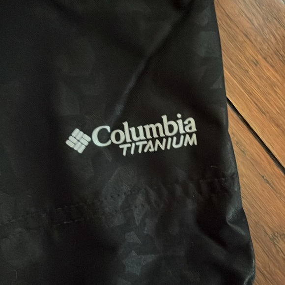Columbia Titanium Omni-Tech Waterproof, breathable Snow Suit! - Picture 7 of 16